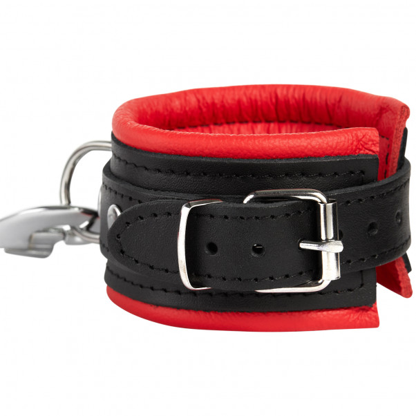 SToys Kapeat Punaiset Nahkakahleet Ranteisiin tuote kädessä 2