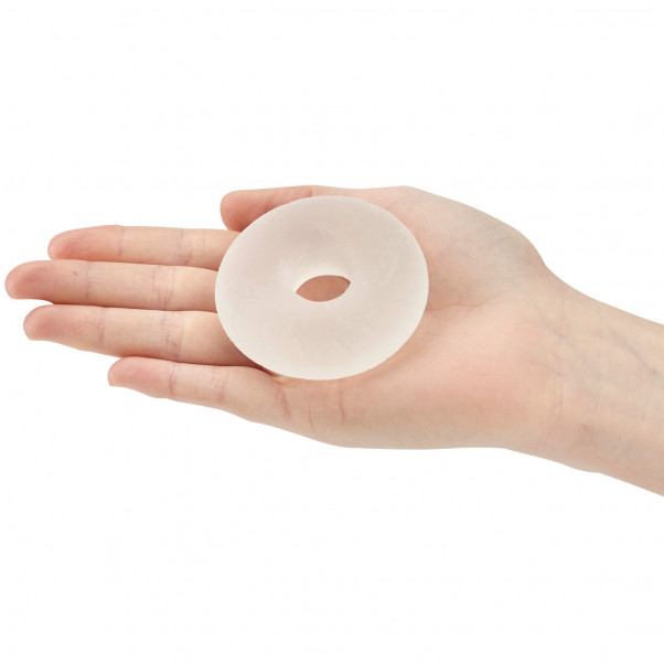 Sinful Donut Super Stretchy Penisrengas tuote kädessä 50