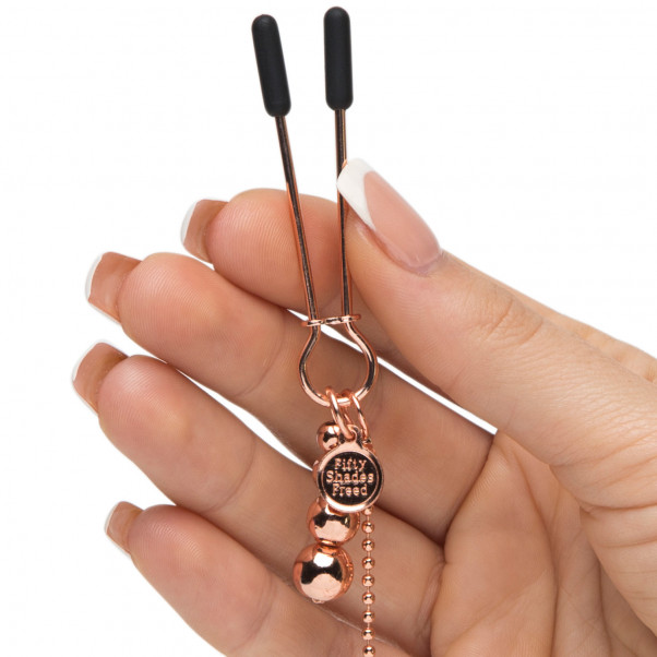 Fifty Shades Freed All Sensation Nänni- ja Klitorisnipistimet  4