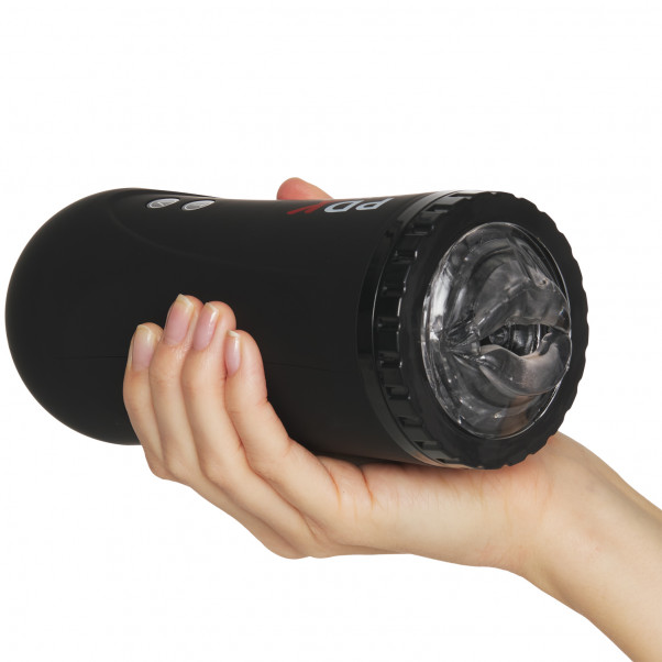 PDX Elite Moto Stroker Masturbaattori tuote kädessä 50