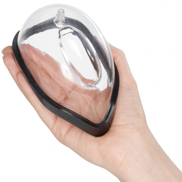 You2Toys Värisevä Vaginapumppu Kahvalla tuote kädessä 50