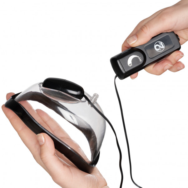 You2Toys Värisevä Vaginapumppu Kahvalla tuote kädessä 51