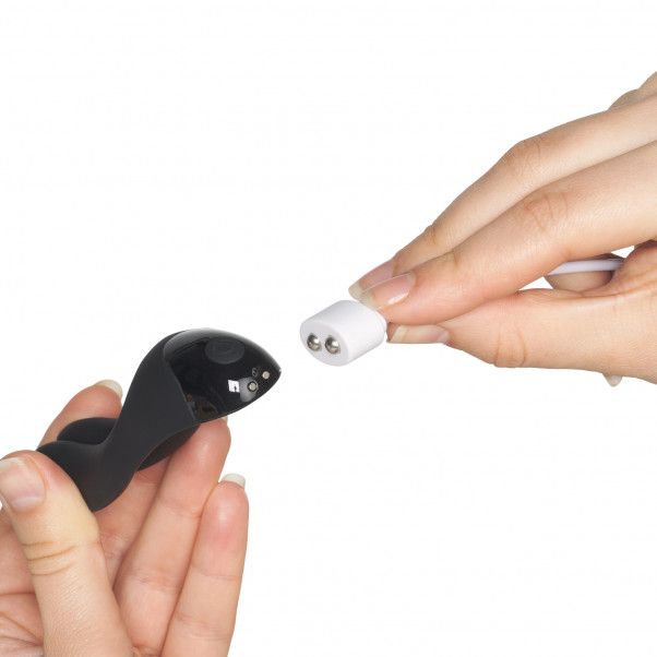 Satisfyer Candy Cane Sormivibraattori tuote kädessä 52