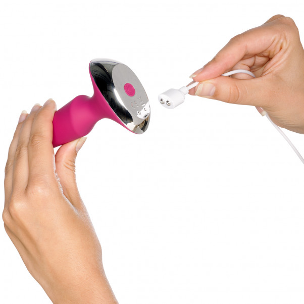 Satisfyer Plug-ilicious 2 Anaalivibraattori Kuva tuotteesta kädessä 51