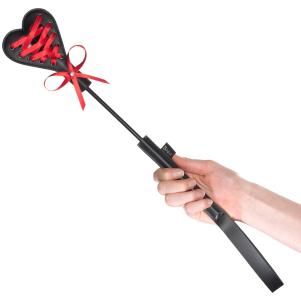 Sportsheets Heart Beat Raippa Kuva tuotteesta kädessä 50