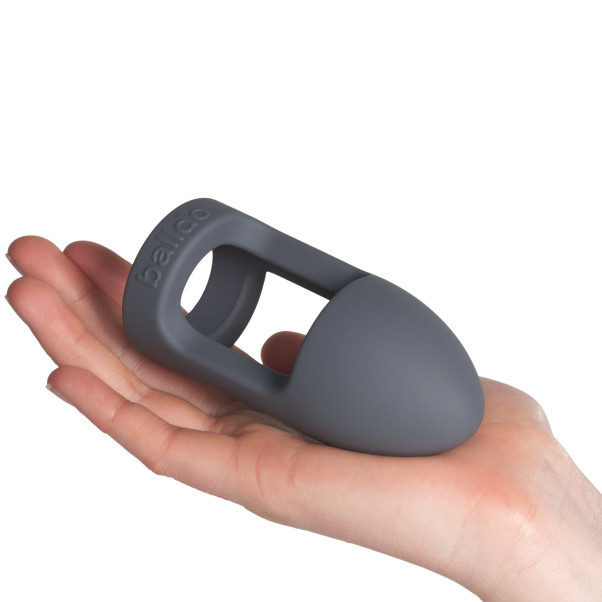 Balldo Starter Kit Ball Dildo -setti Kuva tuotteesta kädessä 50