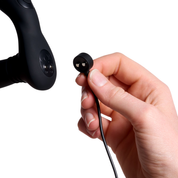 Nexus Simul8 Dual Anal & Perineum Cock & Ball Vibraattori Penisrenkaalla Kuva tuotteesta kädessä 53