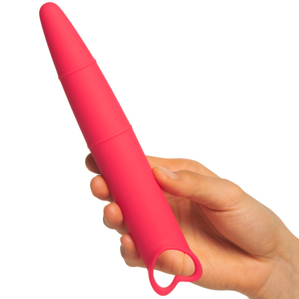 Mae B. Intimate Health Silikoninen Vaginaalinen Dilataattorisetti 3 kpl Kuva tuotteesta kädessä 50