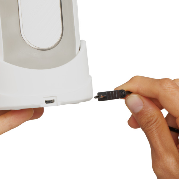 TENGA Flip Zero Gravity EV Masturbaattori Kuva tuotteesta kädessä 51