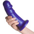 Vixen Creations Iso Aidonkaltainen Kaareva Dildo 20 cm Kuva tuotteesta kädessä 50