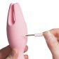 Svakom Nymph Soft Moving Finger Klitorisvibraattori Kuva tuotteesta kädessä 52