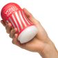 TENGA Rolling Gyro Regular Vacuum Cup Masturbaattori Kuva tuotteesta kädessä 50
